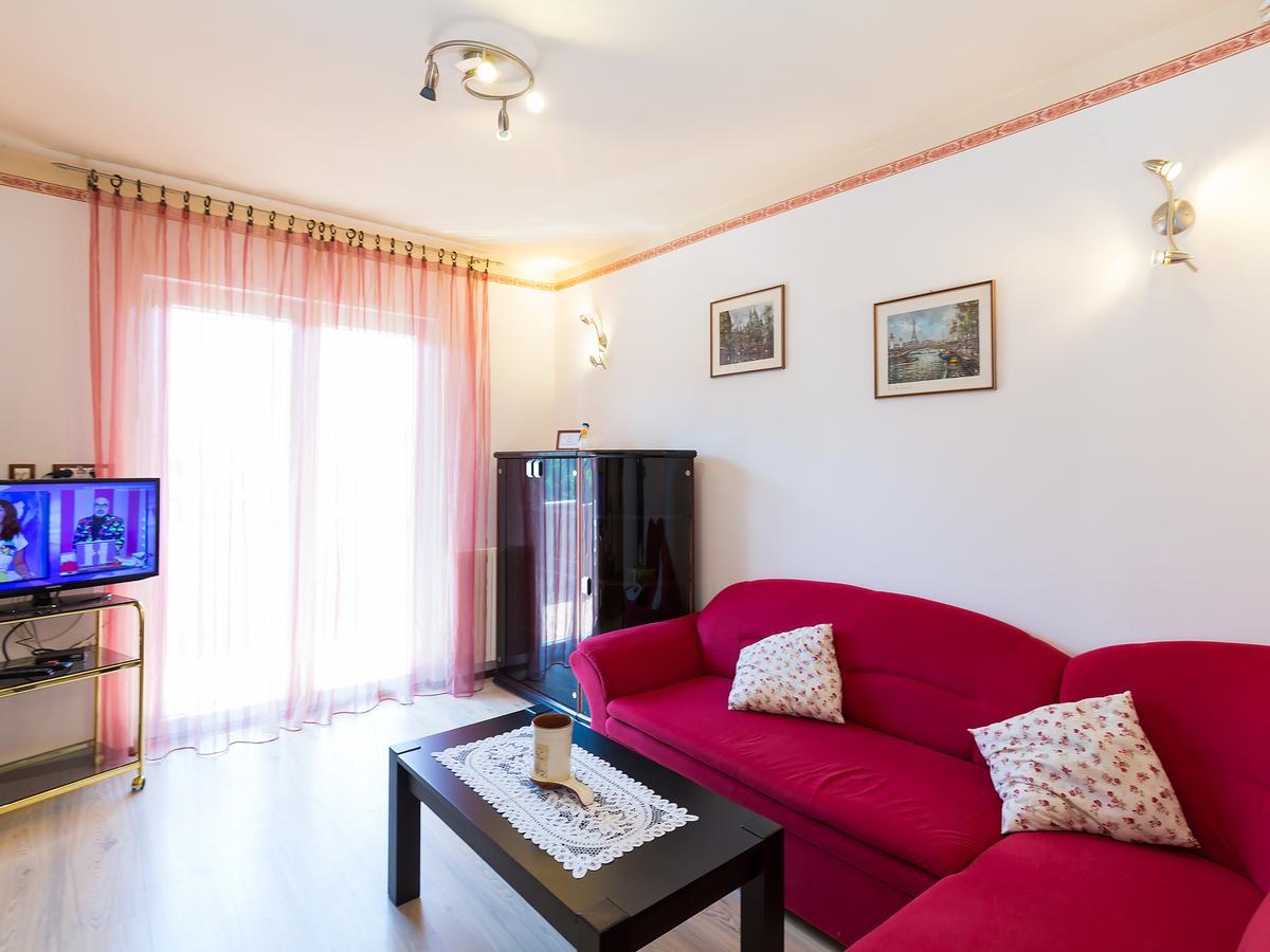 Apartment Nerina Poreč Exteriör bild